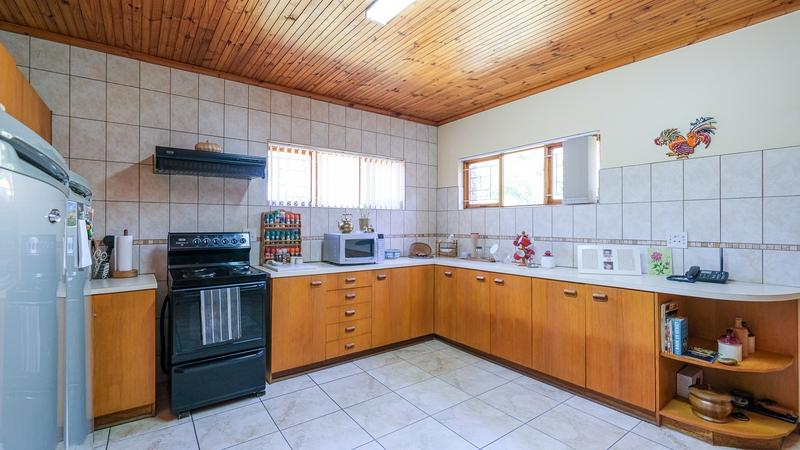 5 Bedroom Property for Sale in Heather Park Western Cape